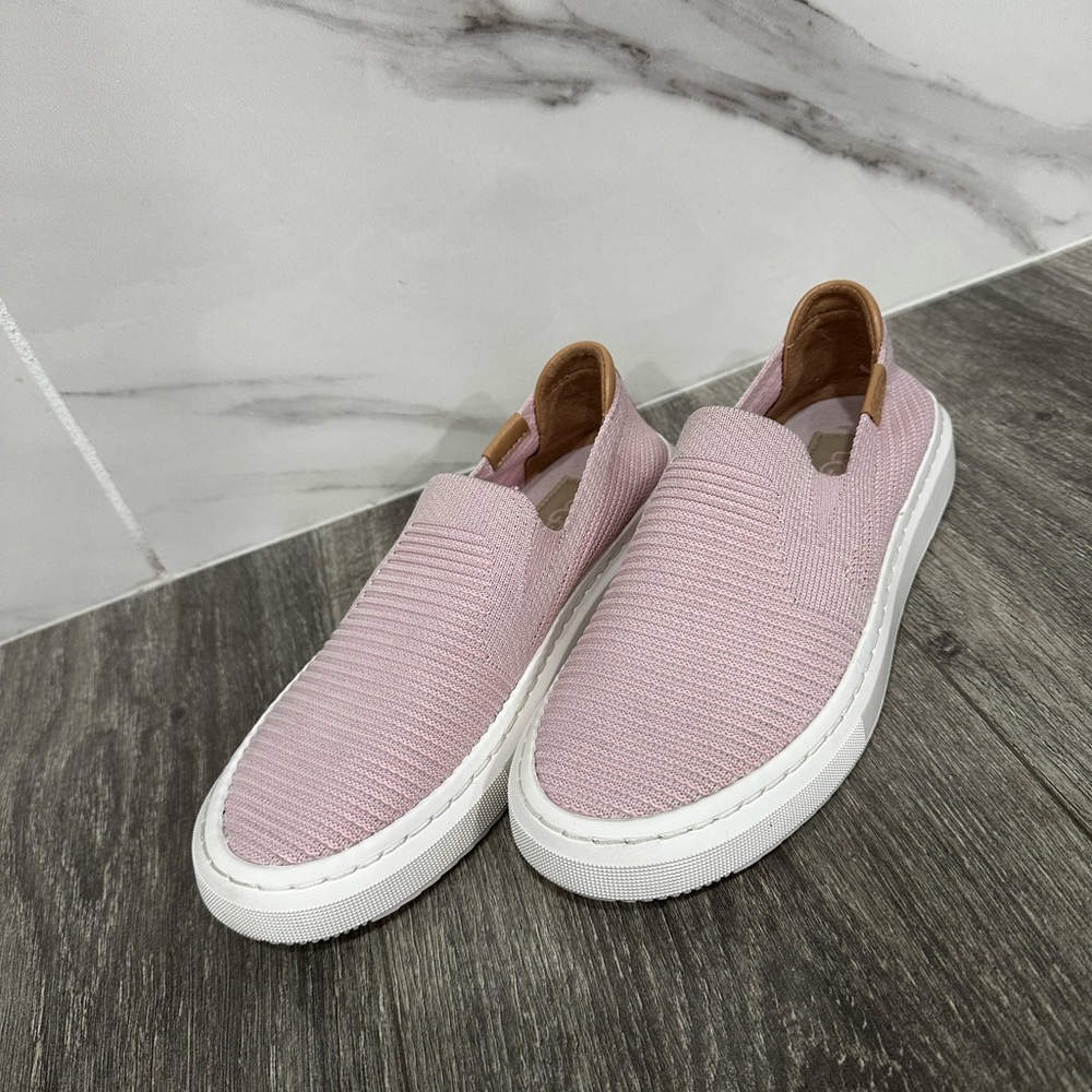 UGG Soft Pink Knit Slippers - Picture 6 of 14
